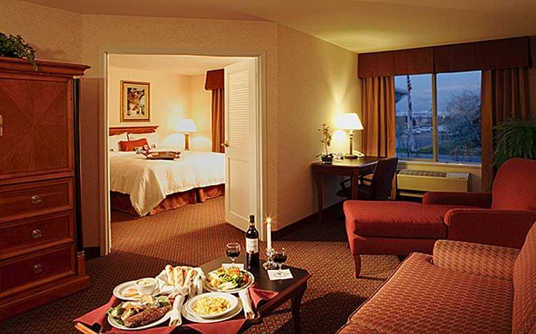 Hampton Inn & Suites Salt Lake City Airport Zewnętrze zdjęcie